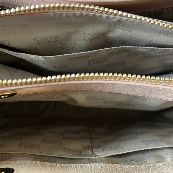 MK Michael Kors Florence Ballet Pink Medium Leather Satchel - Picture 9 of 15